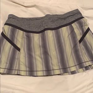 Lululemon green & gray speed SKIRT